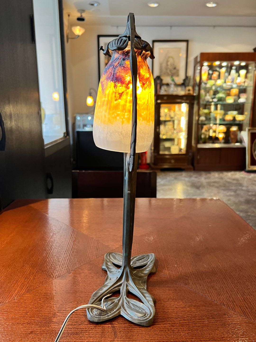 ドーム兄弟（ドームナンシー）アールヌーボー時代のテーブルランプ