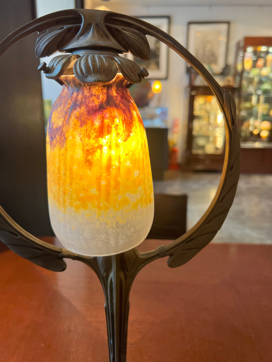 ドーム兄弟（ドームナンシー）アールヌーボー時代のテーブルランプ