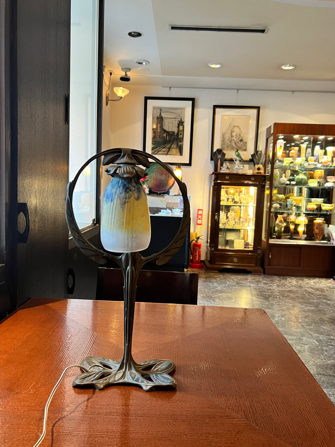 ドーム兄弟（ドームナンシー）アールヌーボー時代のテーブルランプ