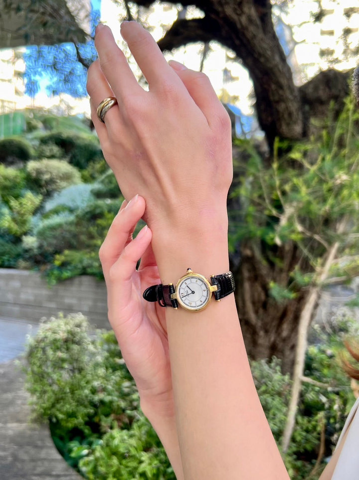 カルティエ腕時計　ヴァンドーム　飛びアラビアインデックス SMサイズ　スターリングシルバーにヴェルメイユ