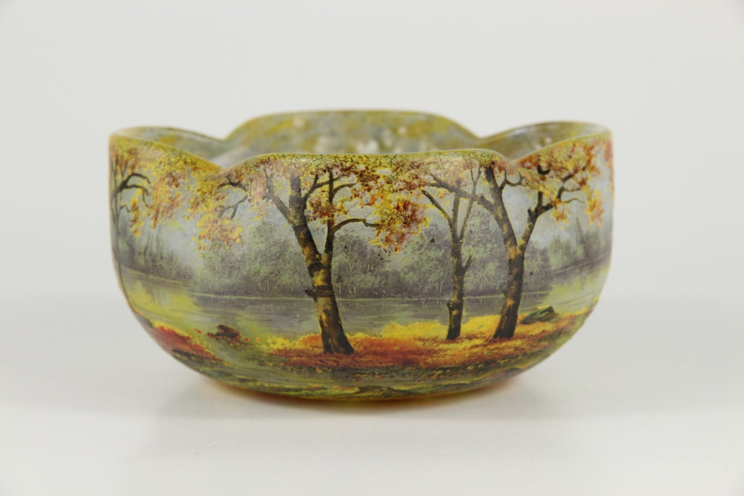 1910年頃の製造 ドーム兄弟（ドームナンシー）「秋の川辺の風景」文 カメオ・ガラスボウル