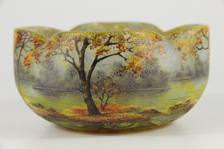 1910年頃の製造 ドーム兄弟（ドームナンシー）「秋の川辺の風景」文 カメオ・ガラスボウル