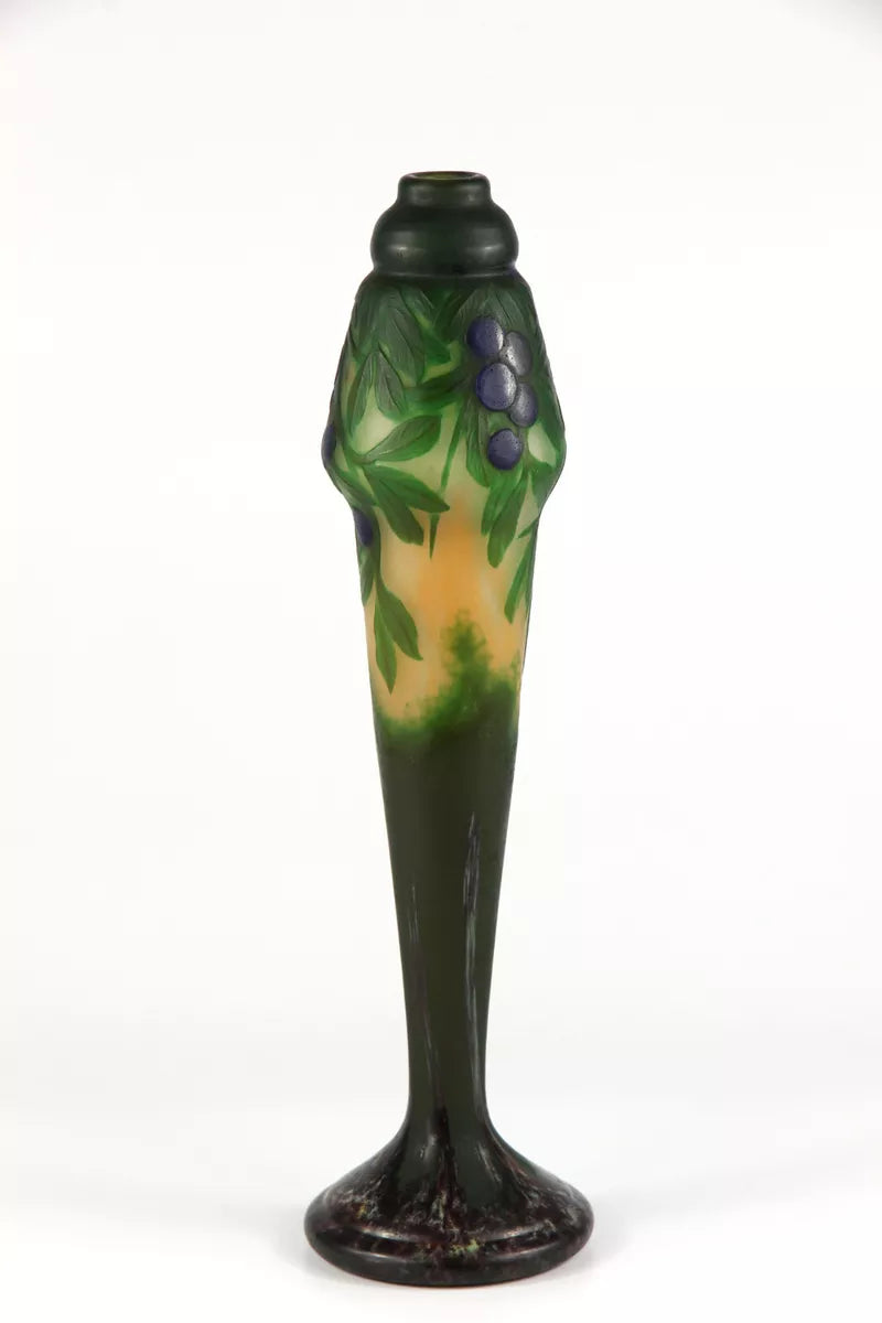 ドーム兄弟（ドームナンシー）スピノサスモモの実が描かれた花瓶