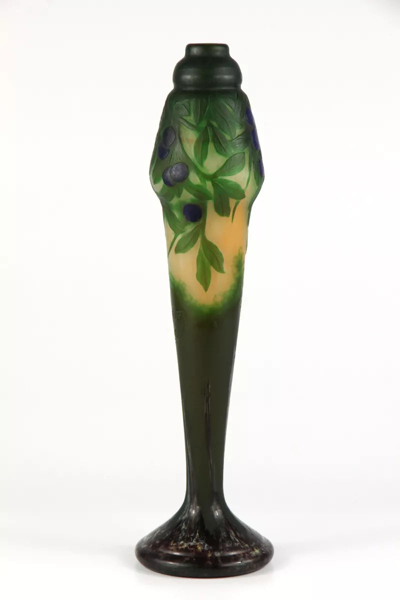 ドーム兄弟（ドームナンシー）スピノサスモモの実が描かれた花瓶