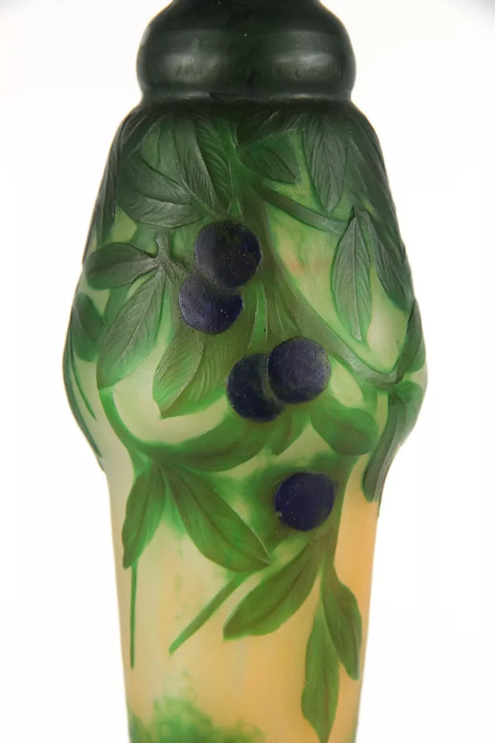 ドーム兄弟（ドームナンシー）スピノサスモモの実が描かれた花瓶