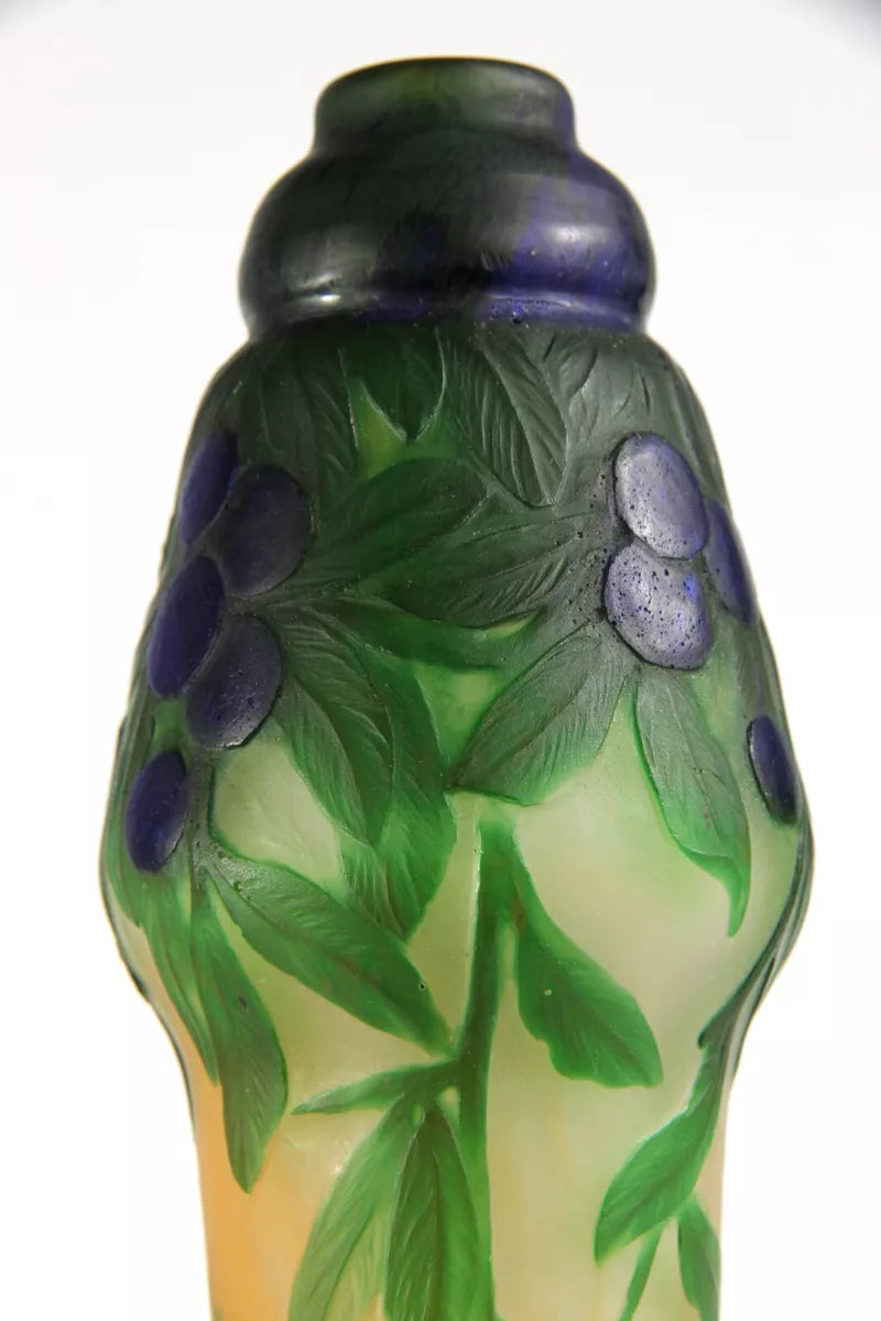 ドーム兄弟（ドームナンシー）スピノサスモモの実が描かれた花瓶