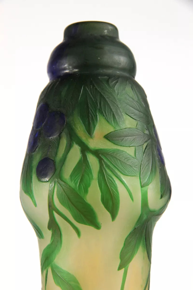 ドーム兄弟（ドームナンシー）スピノサスモモの実が描かれた花瓶