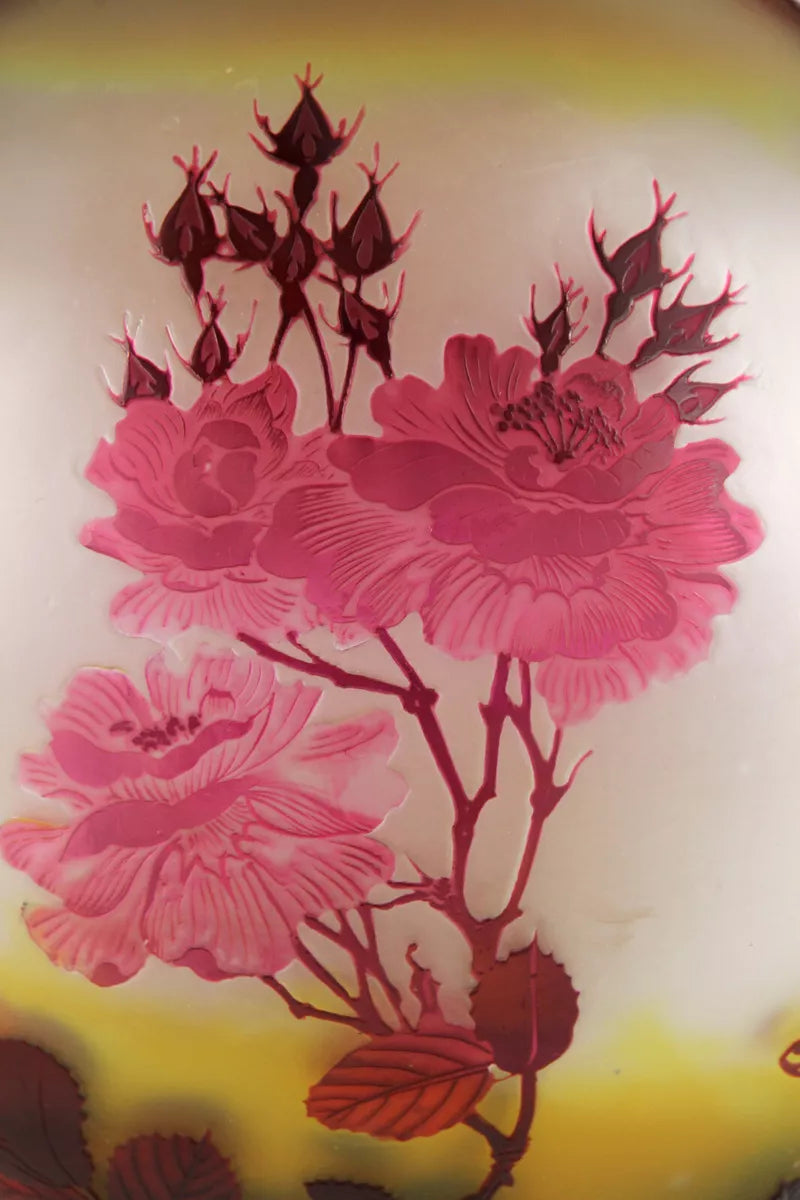 エミールガレ 薔薇の花が描かれた花瓶
