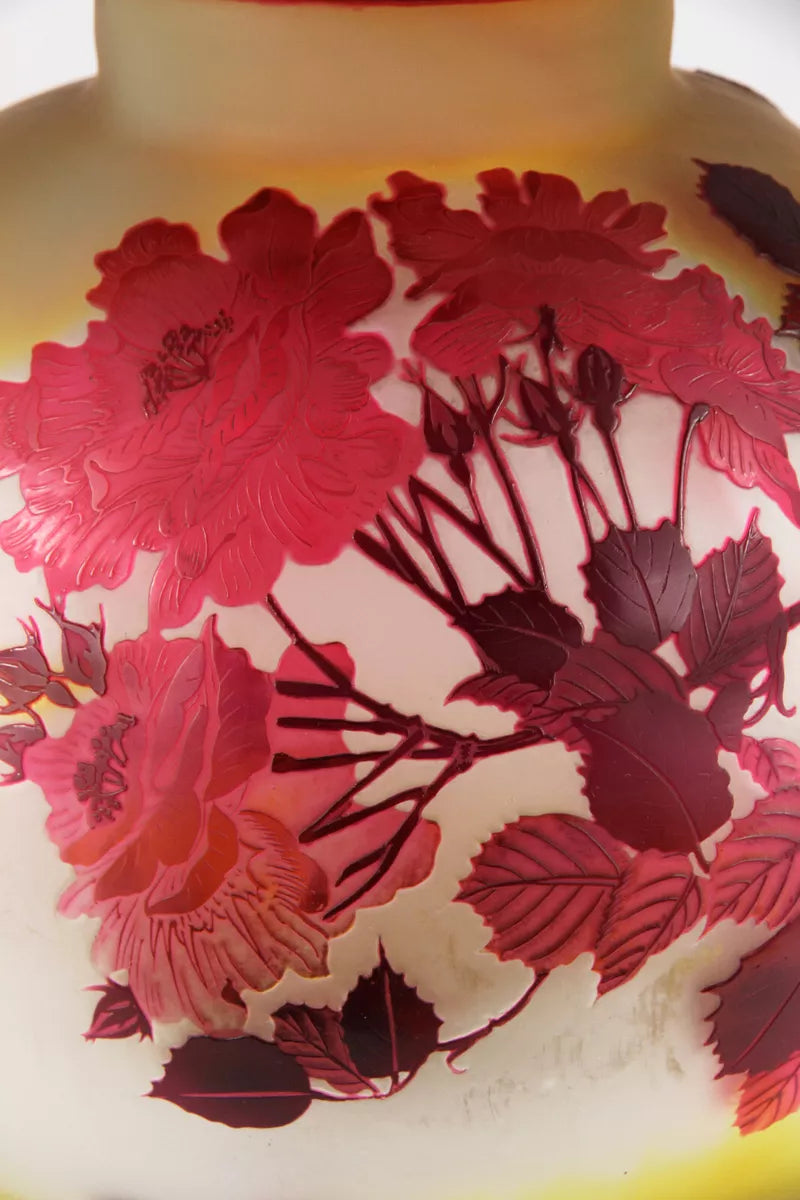 エミールガレ 薔薇の花が描かれた花瓶 – アンティークテーブルウェア