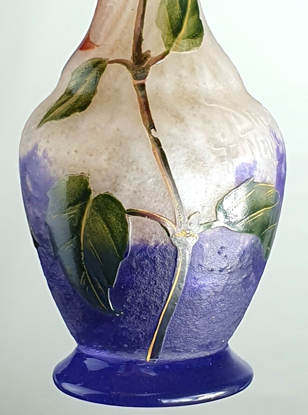 ドームナンシー　ガラス製花瓶 透明・緑・紫 花のデザイン ドームナンシー ガラス製花瓶 透明・緑・紫 花のデザイン ドーム