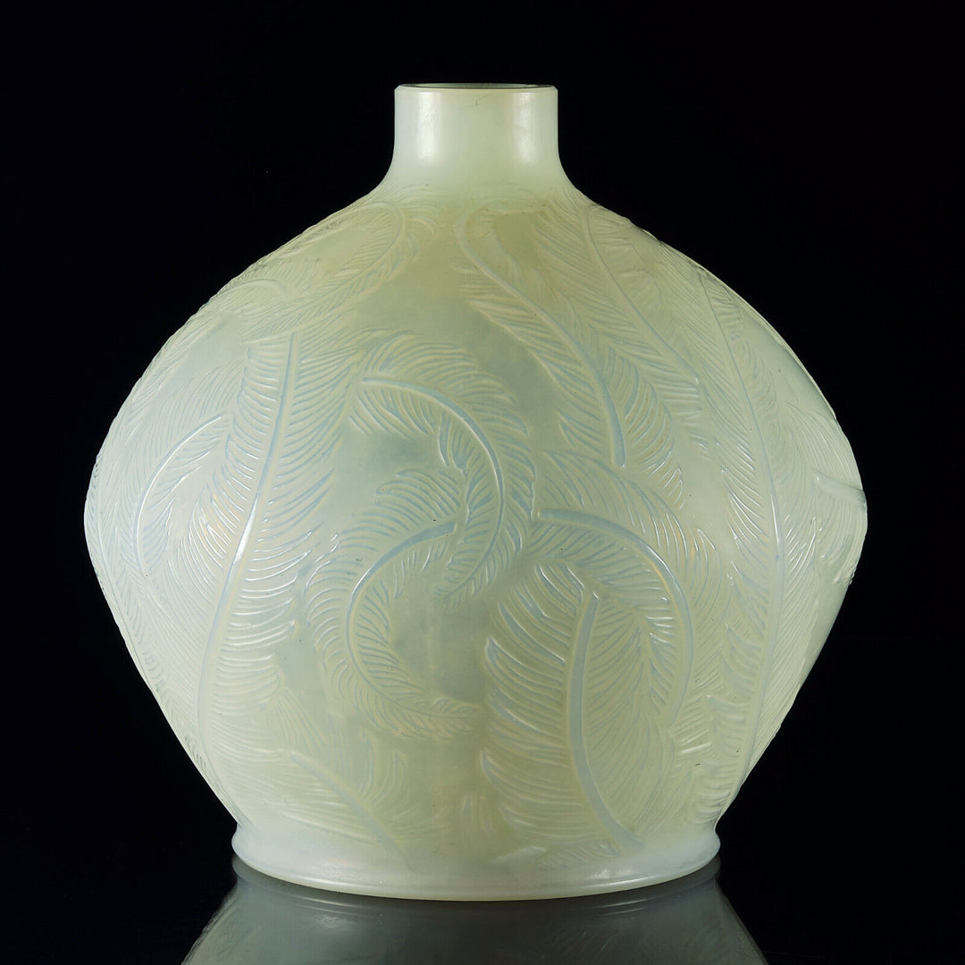 20世紀初頭 ルネ・ラリック フランス アールデコ調花瓶  「プリューム」