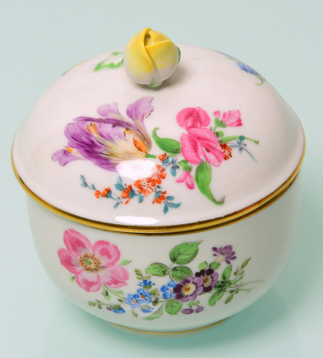 マイセン食器 ３つ花が描かれたティーセット（6人用）