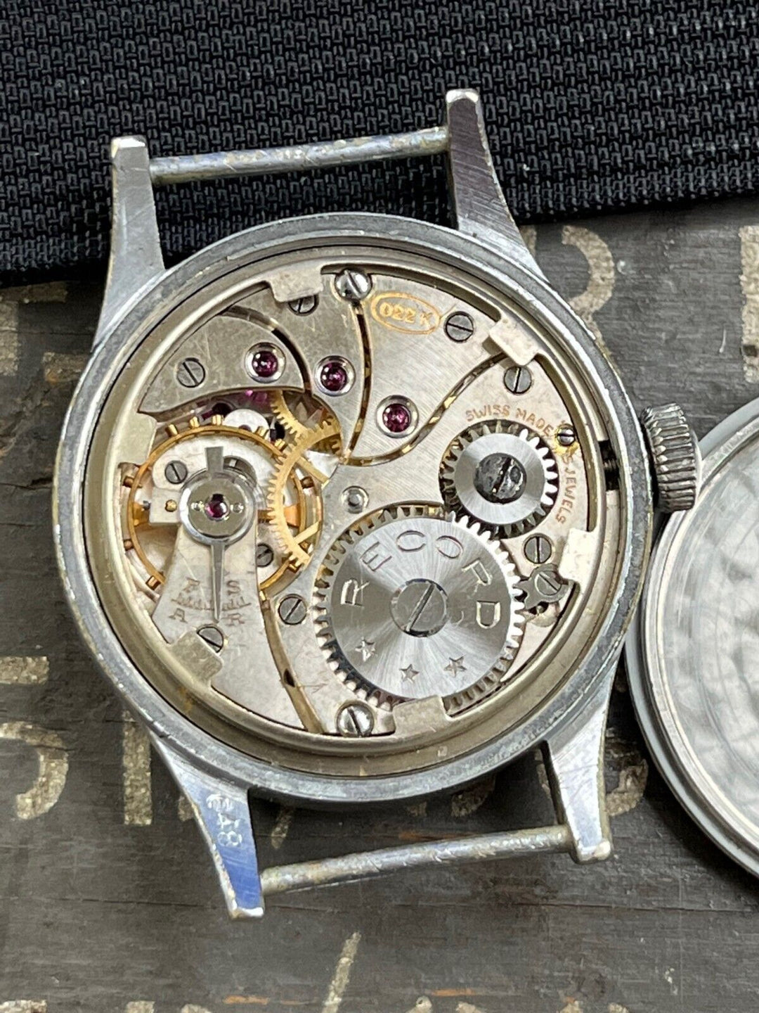 レコードWWW ダーティ・ダース ウォッチ cal.022K 自動巻き腕時計 WW2支給品 1944/45年 - 整備・動作確認済み