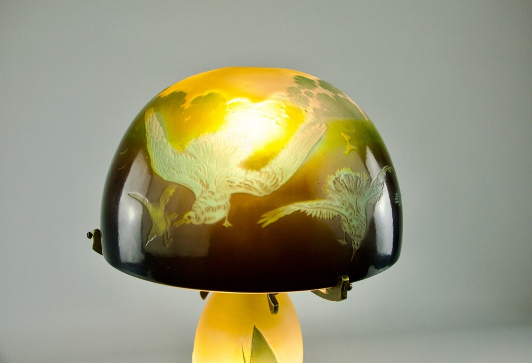 エミールガレ 「カモメと帆船」のアールヌーボー時代のアンティークテーブルランプ 1910年頃の作品