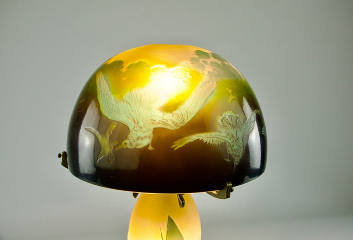 エミールガレ 「カモメと帆船」のアールヌーボー時代のアンティークテーブルランプ 1910年頃の作品