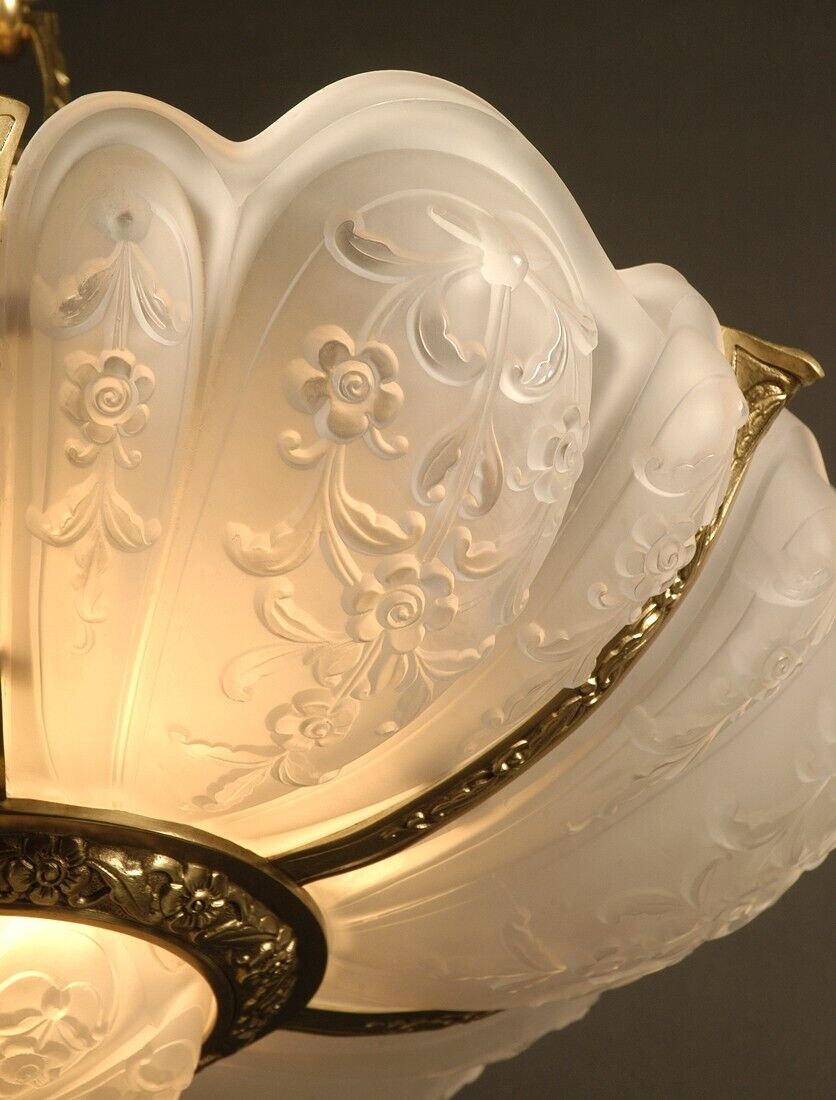 ラ・ラスレリー・ブリュッセロワーズ アールデコ調ブロンズとガラスの大型シャンデリア「ナクロクリスタル」