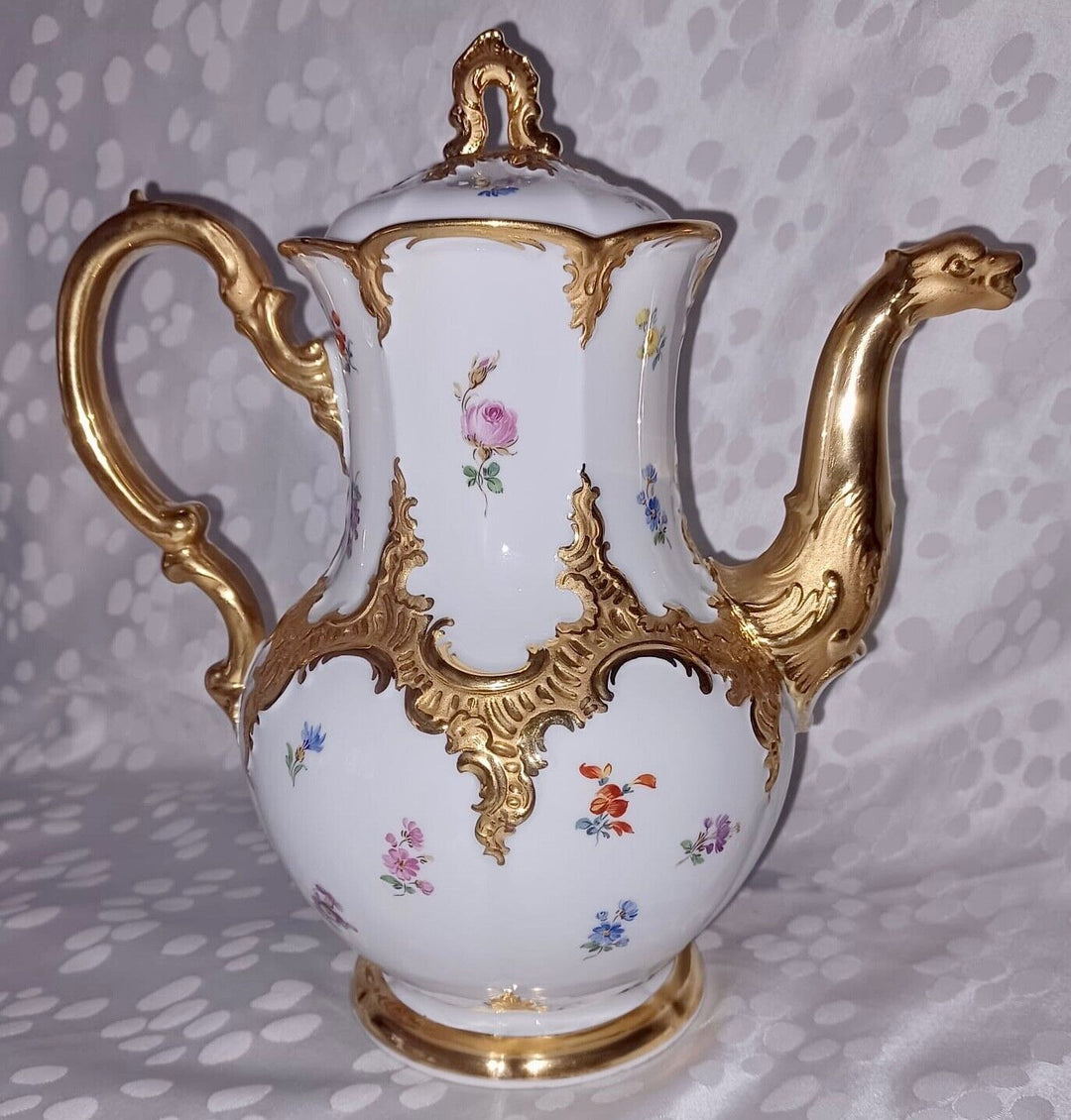 マイセン　Bフォーム食器セット  華麗な花が描かれたコーヒーセット 21点 ホワイト 1934年頃