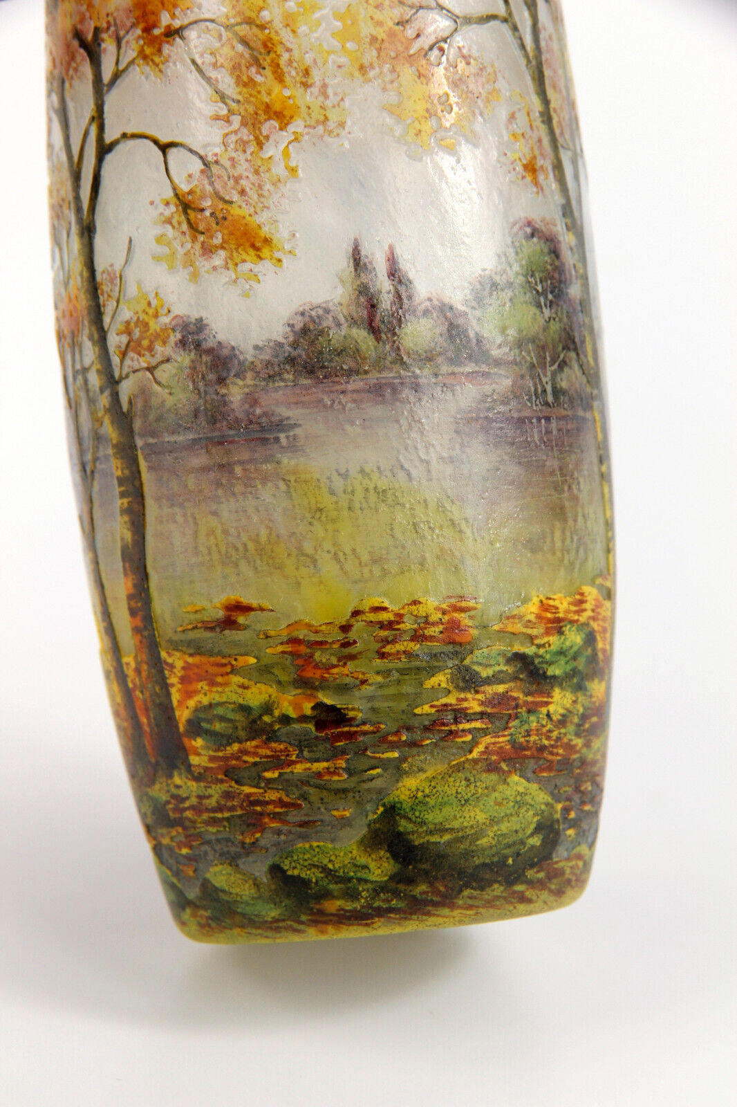 ドーム兄弟（ドームナンシー） 秋の湖の風景が描かれた花瓶 アールヌーボー時代 1900年頃の作品