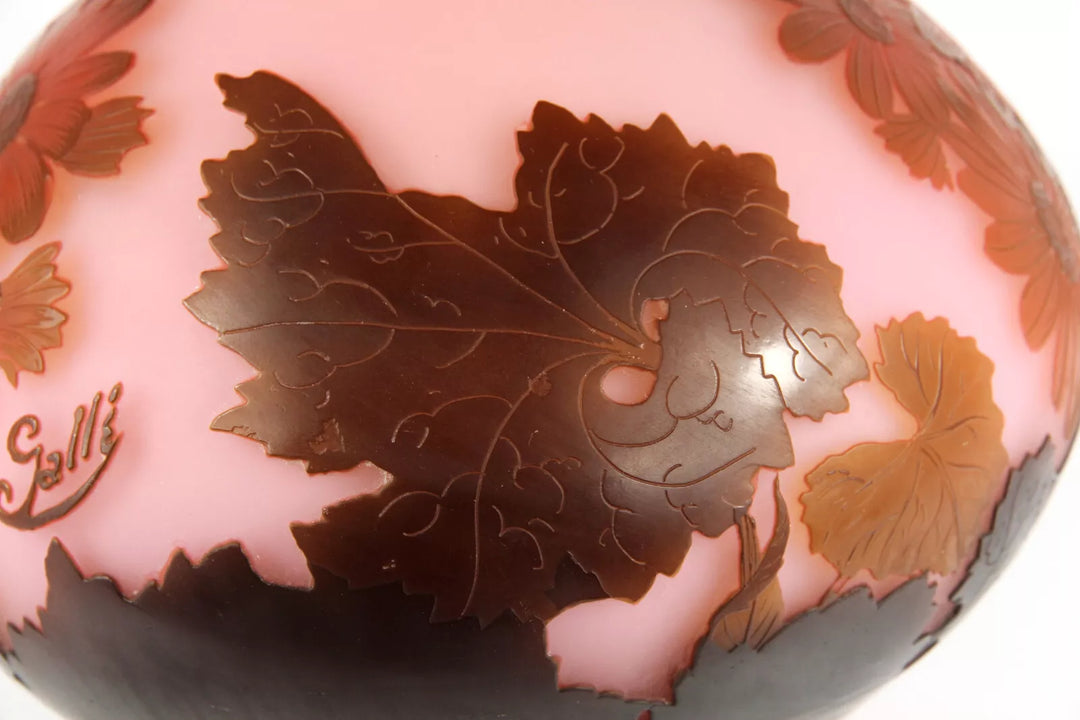 エミールガレ サイネリアの花が描かれた花瓶