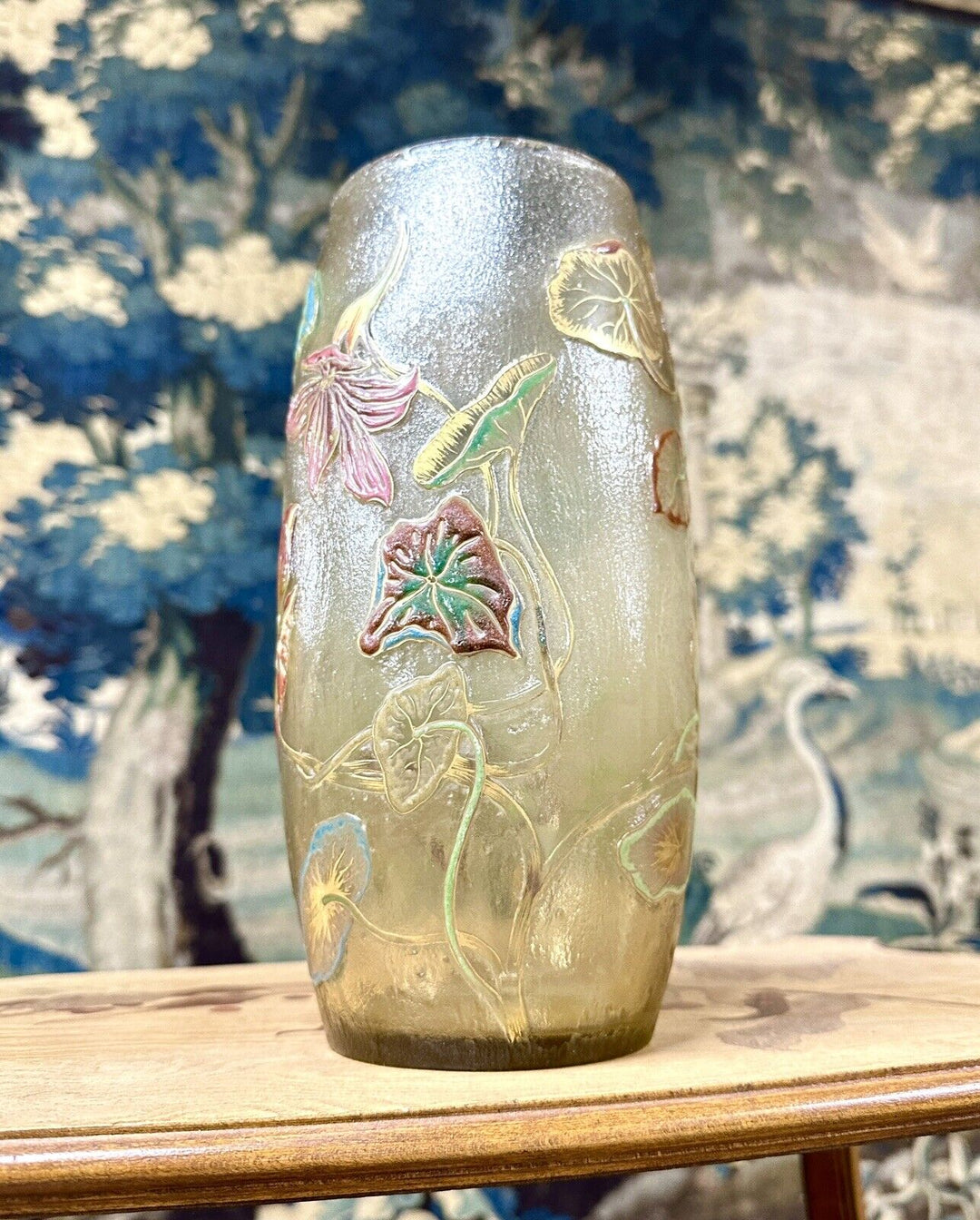 エミールガレの初期作品　キンレンカの花の花瓶