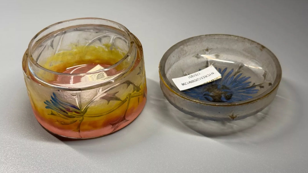 ドーム兄弟（ドームナンシー） アザミの花が描かれた小物入れ クリスティーズのお品