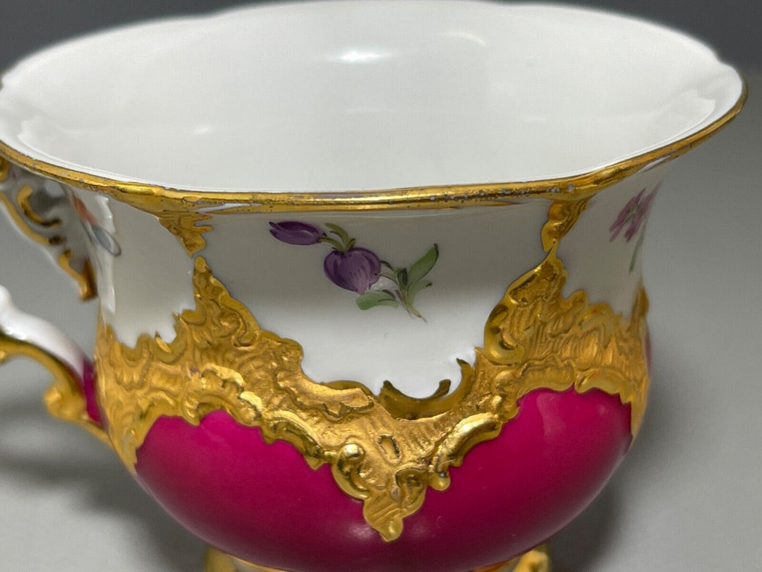 マイセン　Bフォーム　ワインレッドカップ＆ソーサー＆プレートセット　２級品