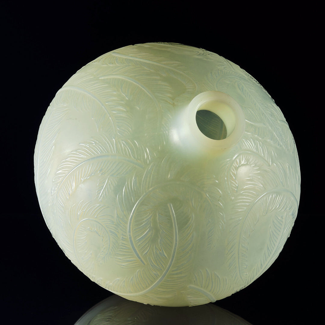 20世紀初頭 ルネ・ラリック フランス アールデコ調花瓶  「プリューム」