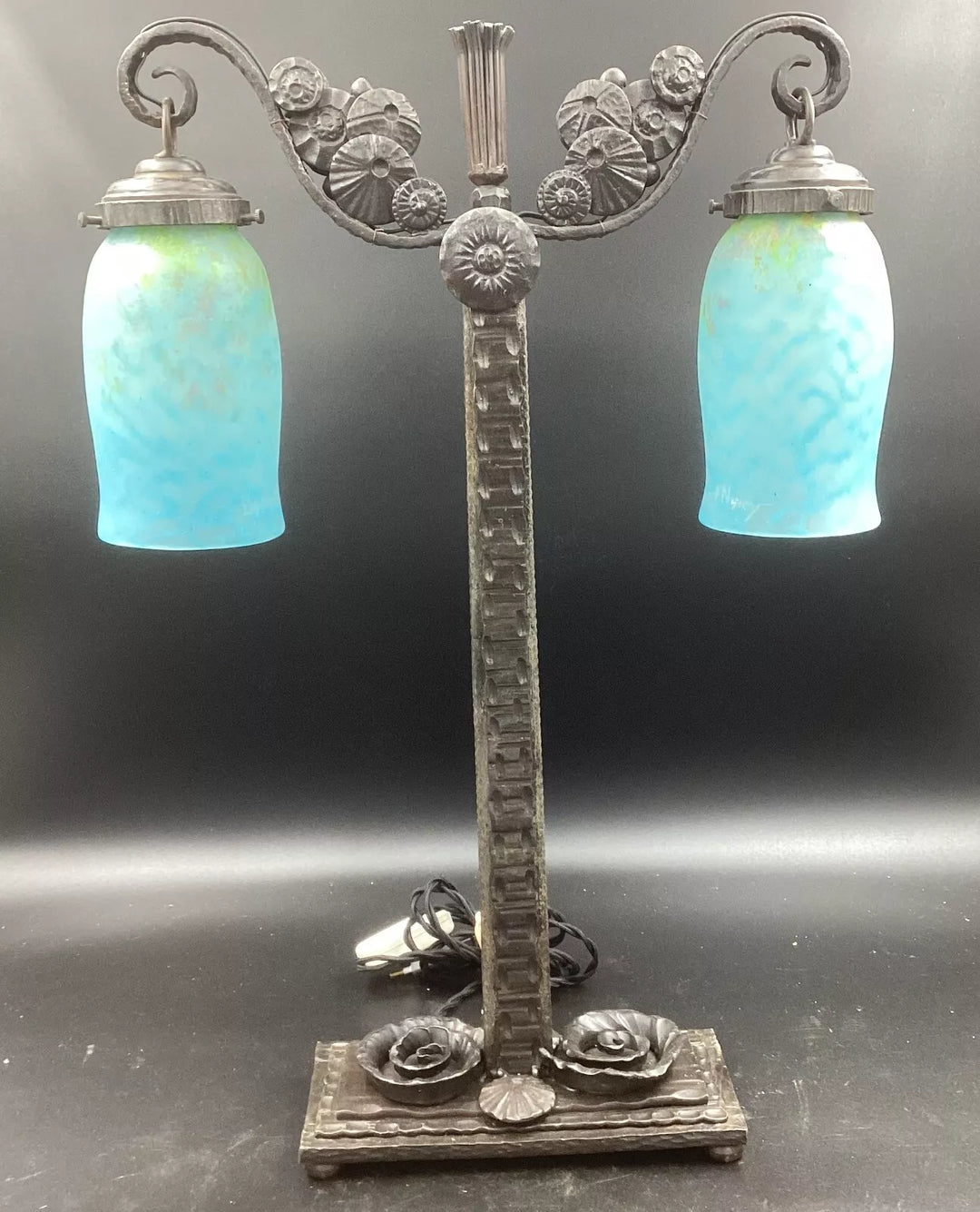 ドーム兄弟(ドームナンシー) チューリップのダブルテーブルランプ  アールヌーボー時代の作品