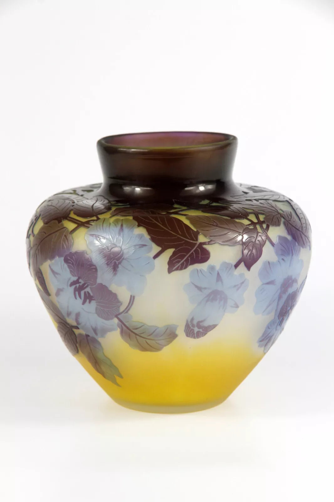 エミールガレ ツルコベアの花とツタが描かれた花瓶