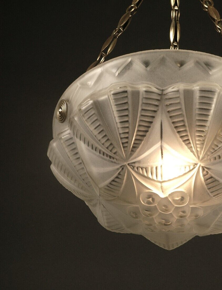 銀色の真鍮と型押しガラスのアールデコ調吊りランプ