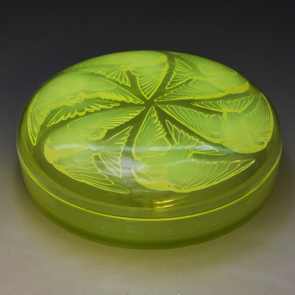 ルネ・ラリック メザンジュ ボックス（小物入れ） 1921年デザイン