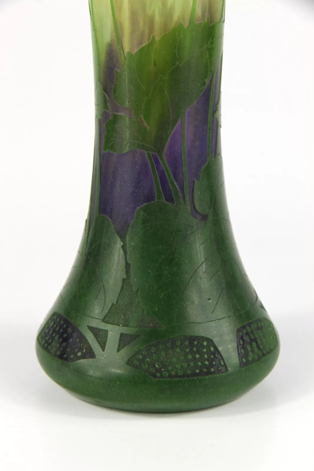 ドーム兄弟（ドームナンシー）スミレの花が描かれた花瓶