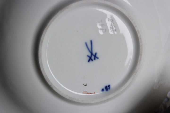 マイセン Bフォーム 花の絵が散りばめられたコバルトブルーの金縁コーヒーセット2