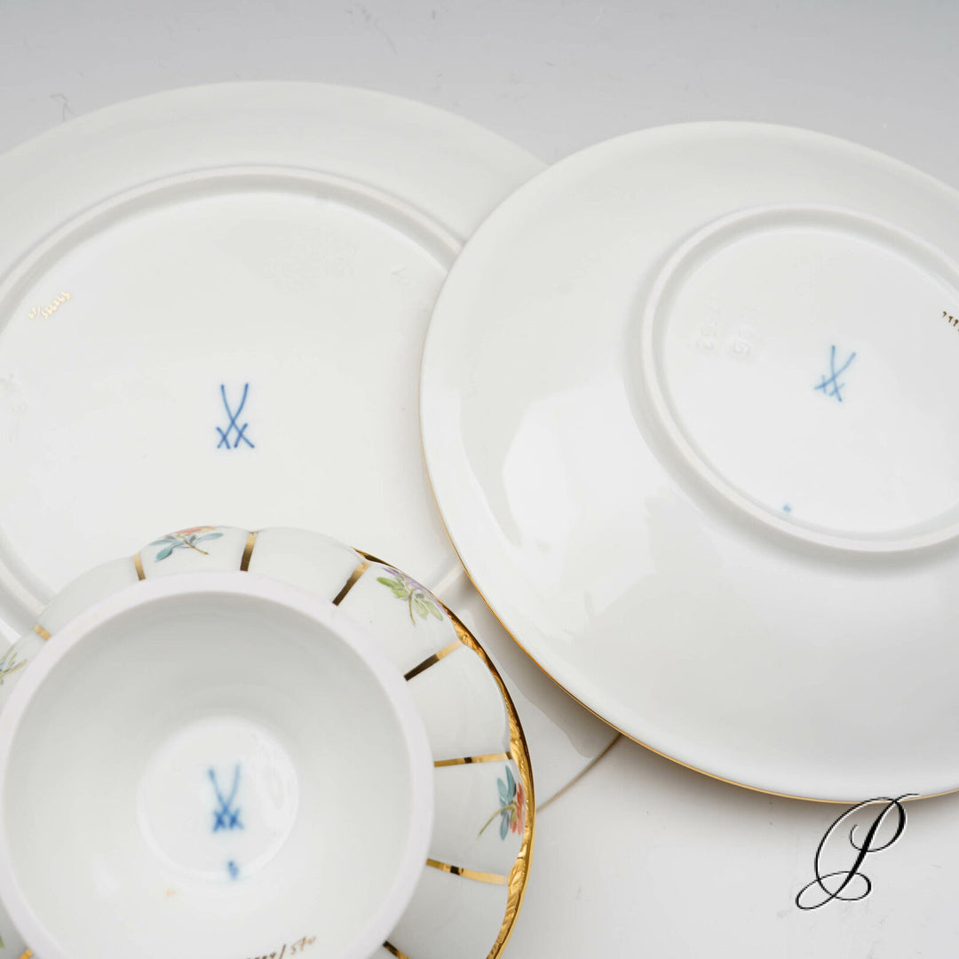 マイセンカップ　Xフォーム　カップ＆ソーサー＆プレート１