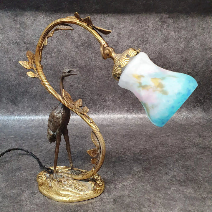 ミューラー兄弟 アオサギのブロンズと朝顔が幻想的に浮かび上がるデスクランプ 「パート・ド・ヴェール」