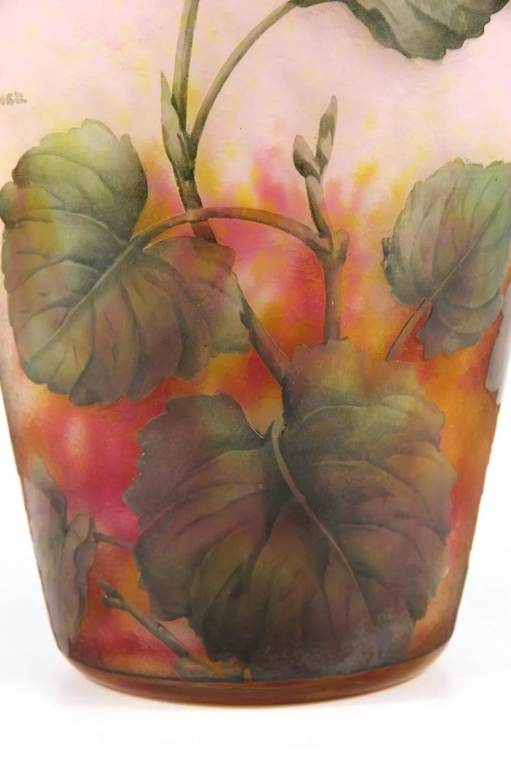 ドーム兄弟（ドームナンシー）ゼラニウムの花が描かれた花瓶