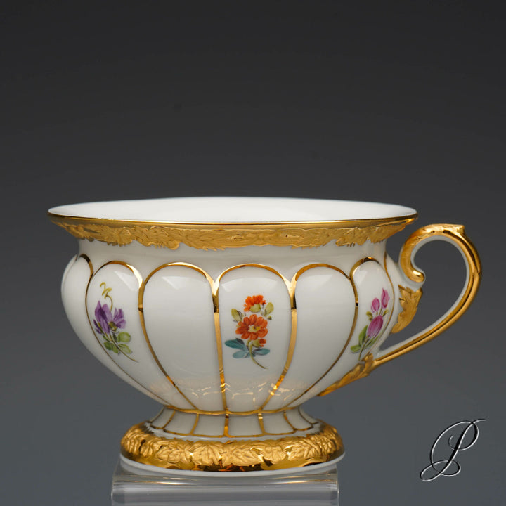 マイセンカップ　Xフォーム　カップ＆ソーサー＆プレート１