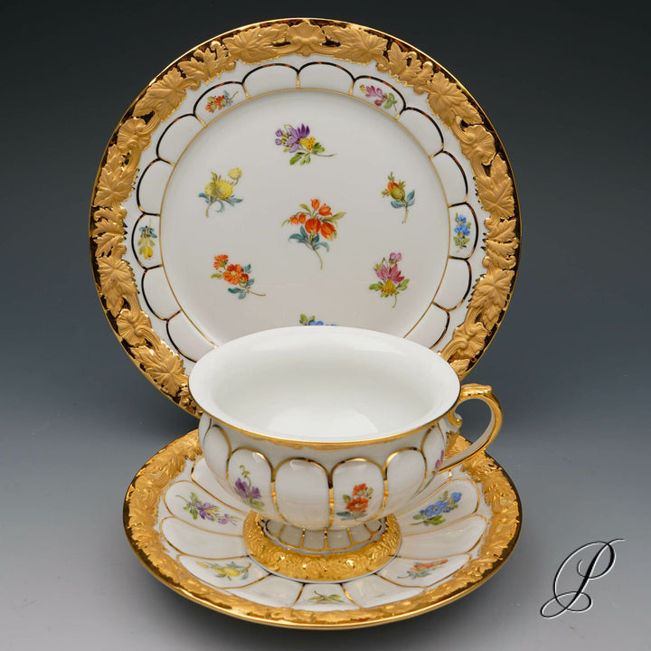 マイセンカップ　Xフォーム　カップ＆ソーサー＆プレート１