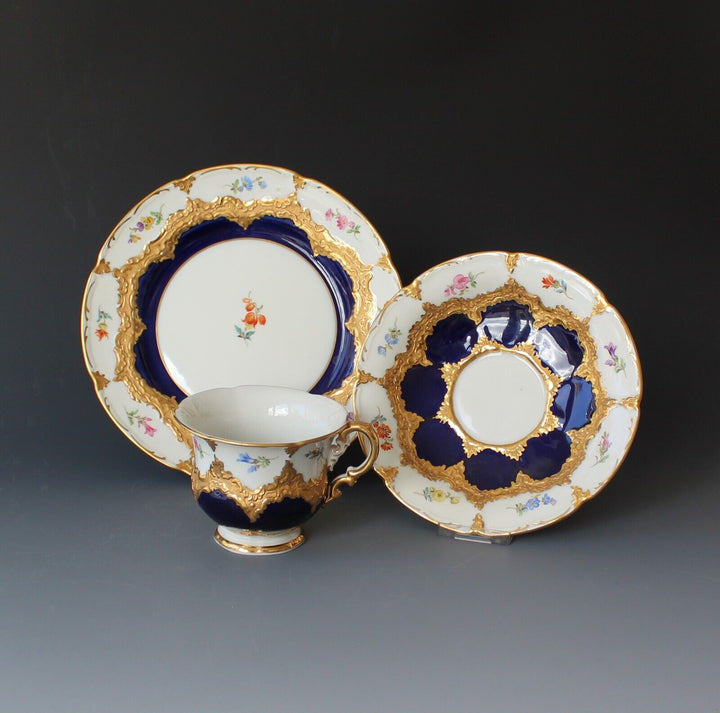 マイセン　Bフォーム　ネイビーカップ＆ソーサー＆プレートセット　２