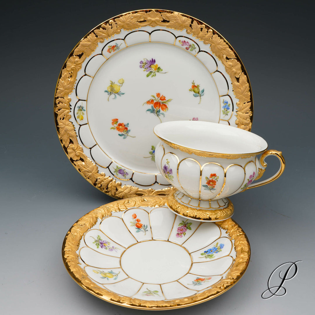 マイセンカップ　Xフォーム　カップ＆ソーサー＆プレート１