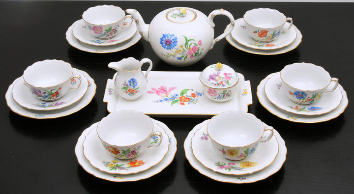 マイセン食器 ３つ花が描かれたティーセット（6人用）