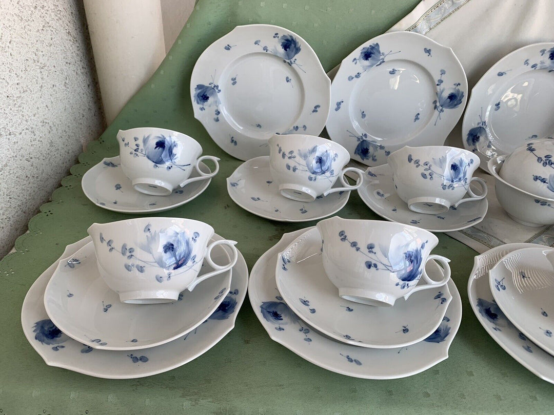 マイセン食器 青い花と波の戯れのティーセット