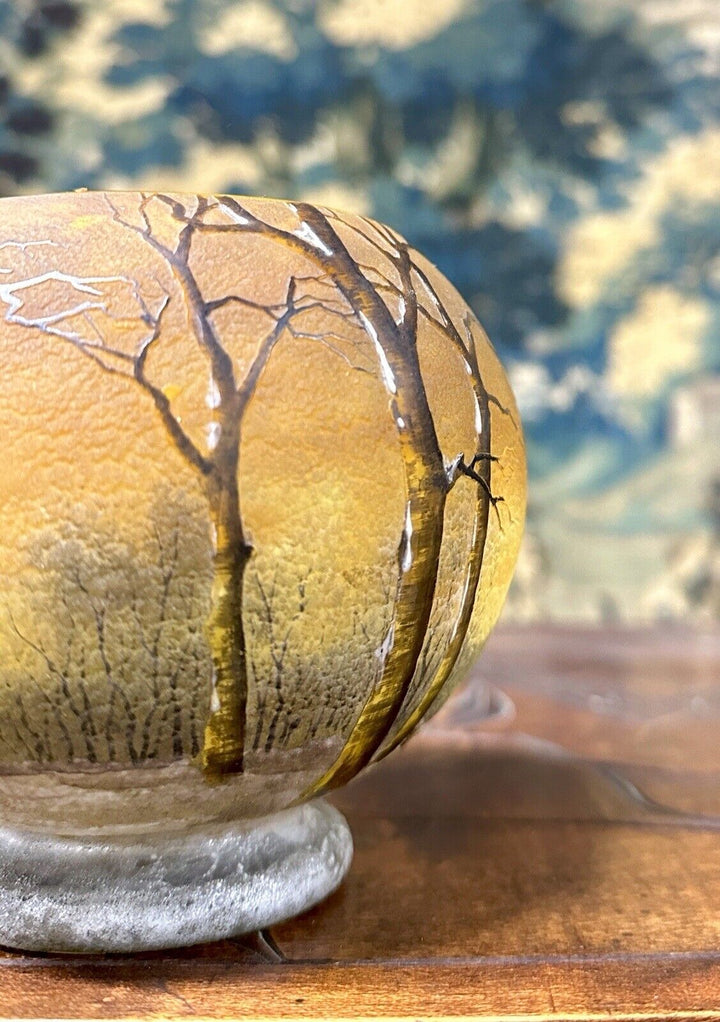 ドーム兄弟（ドームナンシー）冬の雪景色を描いた球形の花瓶 アールヌーボー期の作品