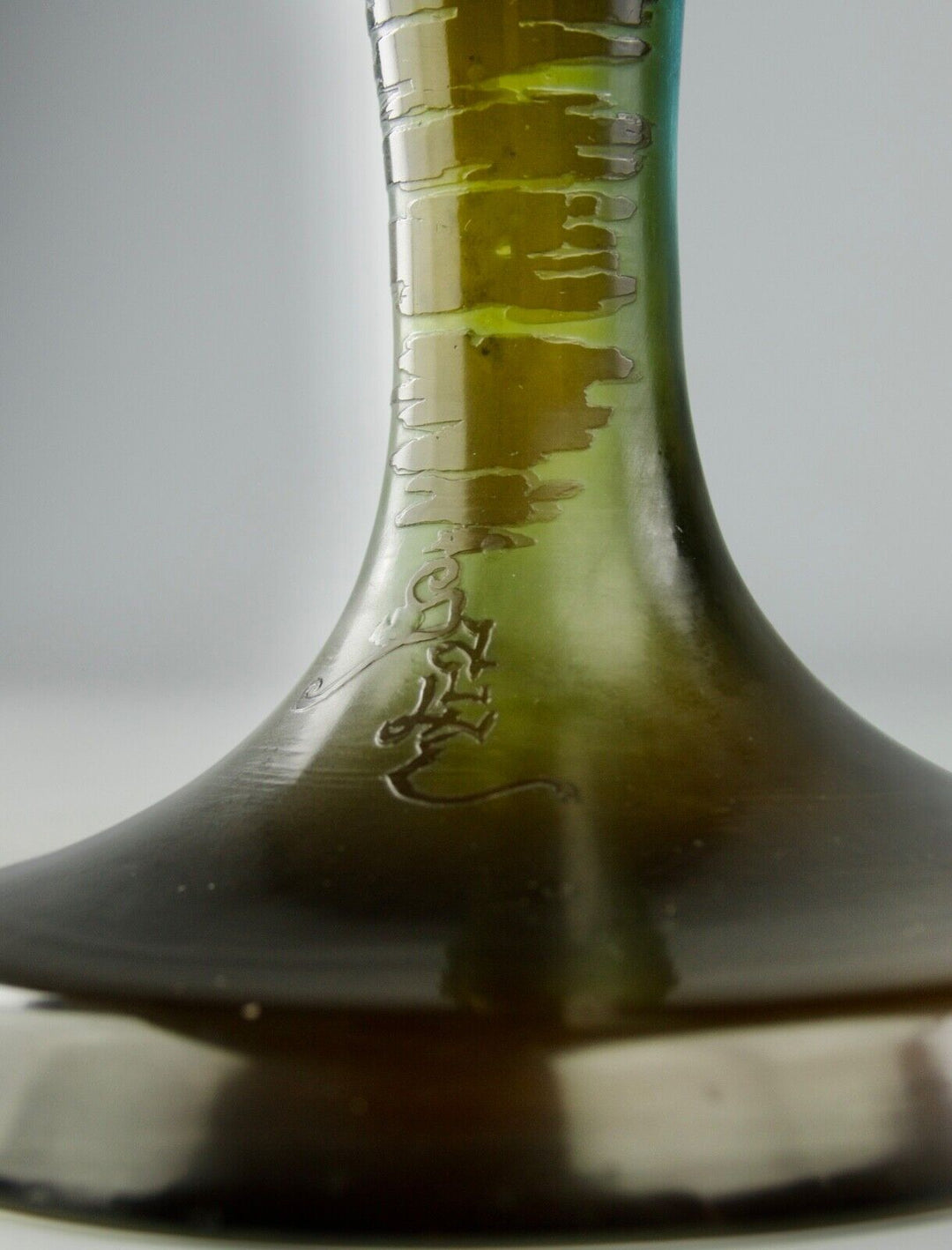 エミールガレ 「カモメと帆船」のアールヌーボー時代のアンティークテーブルランプ 1910年頃の作品