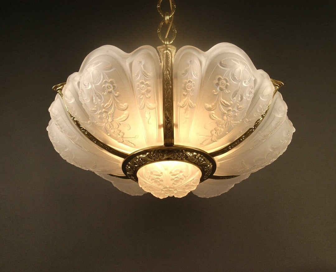 ラ・ラスレリー・ブリュッセロワーズ アールデコ調ブロンズとガラスの大型シャンデリア「ナクロクリスタル」