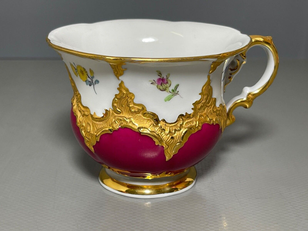 マイセン　Bフォーム　ワインレッドカップ＆ソーサー＆プレートセット　２級品