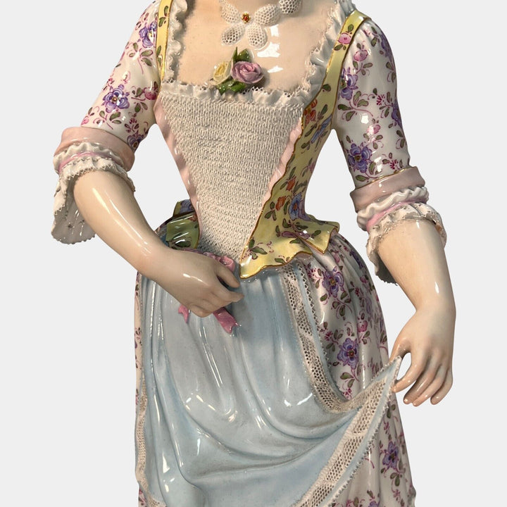 マイセン人形（フィギュア） 立っている女性 大型 19世紀