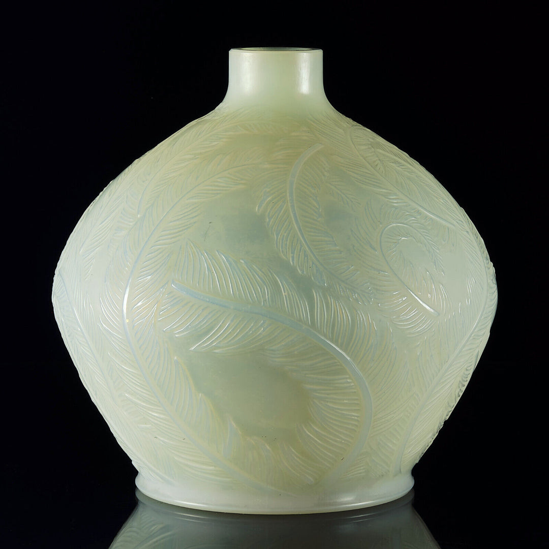 20世紀初頭 ルネ・ラリック フランス アールデコ調花瓶  「プリューム」