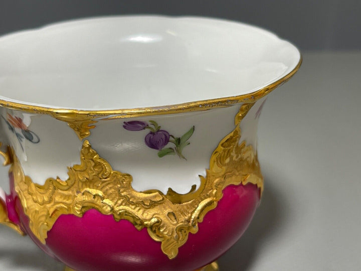 マイセン　Bフォーム　ワインレッドカップ＆ソーサー＆プレートセット　２級品