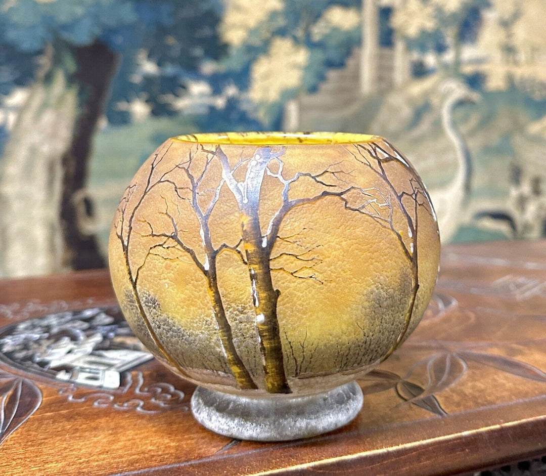 ドーム兄弟（ドームナンシー）冬の雪景色を描いた球形の花瓶 アールヌーボー期の作品